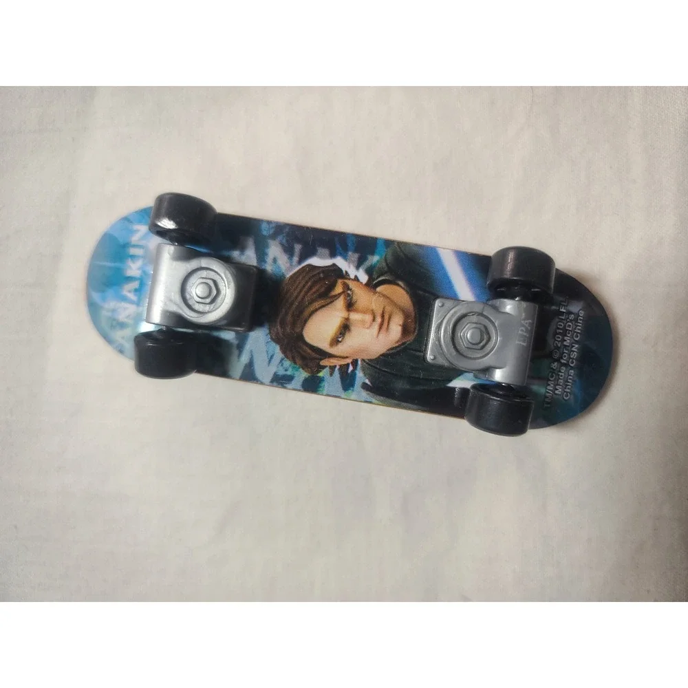 Star Wars The Clone Wars Anakin Skywalker Finger Skateboard McDonald's Toy 2010